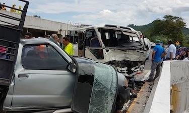 Colisión en San Lorenzo deja 15 heridos