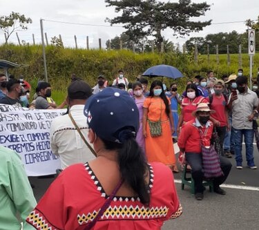 Bloquean la Interamericana para exigir la construcción de una vía en Salto Dupí