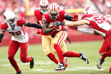 Arik Armstead afirma que los 49ers son una máquina a la que es genial ver