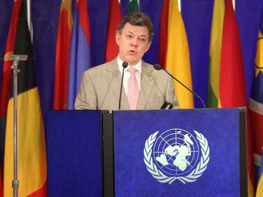 Colombia restringe explotación minera en región de Amazonia