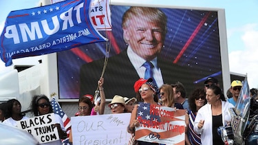 Trump pide al Congreso que investigue presuntas intervenciones de sus teléfonos