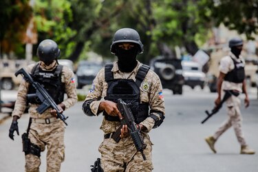 Más de 20 mil personas huyen de Puerto Príncipe en cuatro días por la violencia de pandillas, según la ONU