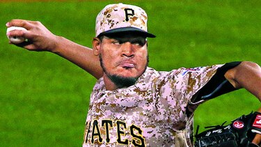 Nova pacta con Piratas por 3 años y 26 millones