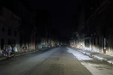 Una quinta parte de la población de Cuba ha recuperado el servicio eléctrico tras el apagón del viernes