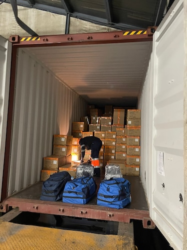 Senan decomisa una tonelada de droga dentro de dos contenedores