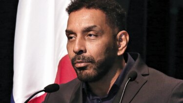 Recibe el Rogelio Sinán