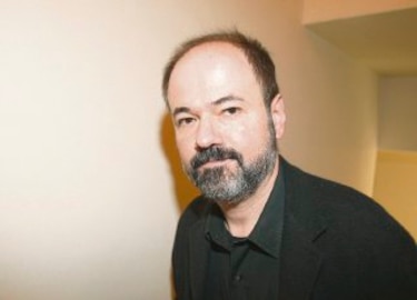 Escritor Juan Villoro enseña cómo ´leer´ un partido