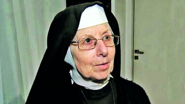 Monja niega haber encubierto a López