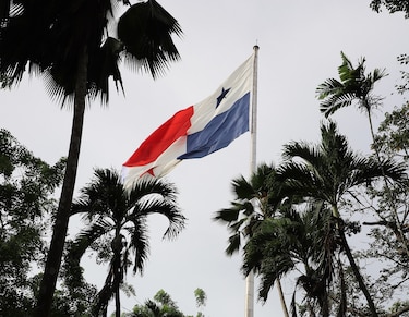 Así deben ser pagados los días laborados en fiestas patrias