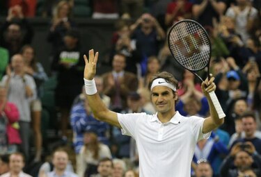 Federer avanza sin problemas a tercera ronda