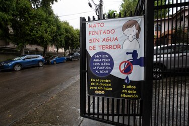 Vecinos de Hato Pintado sufren por más de tres años de interrupciones en el servicio de agua