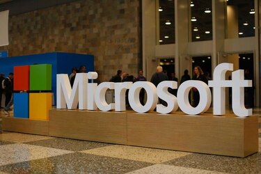 Microsoft se refuerza en inteligencia artificial y Apple en salud