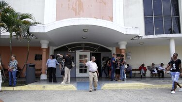 Especialistas siguen a la espera de insumos en el Hospital Santo Tomás