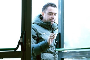Xavi espera un Nápoles ‘valiente’ y pide que Montjuïc sea ‘una olla a presión’