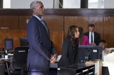 Procesan por cargos de agresión a exjugador de la NBA Charles Oakley