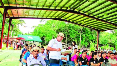 Darienitas exigen entrega de títulos de propiedad