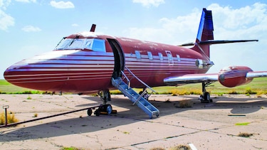 Subastan jet de Elvis Presley