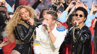 Shakira, Enrique Iglesias, Gloria Estefan: ¿Qué otros latinos se han presentado en el Super Bowl?