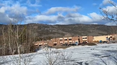 La Policía identifica a mujer de 18 años como autora del tiroteo en una escuela de Canadá