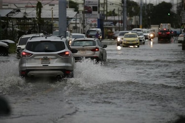 Fuertes lluvias afectan varios sectores en la ciudad capital