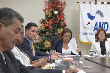 Obras inconclusas y fondos sin justificar: crece escándalo de descentralización paralela