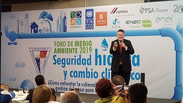 Debaten sobre seguridad hídrica y cambio climático