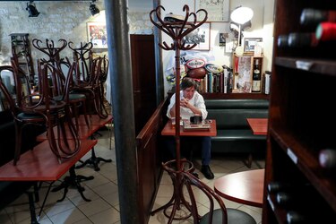 Francia rumbo a la normalidad con reapertura de restaurantes, cafés y museos