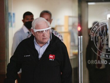 Defensa de Ricardo Martinelli suspendió de forma abrupta desahogo probatorio en el juicio de los pinchazos 