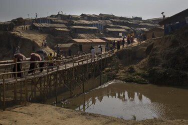 Desplazados y olvidados: emergencia humanitaria en el mayor campo de refugiados del mundo