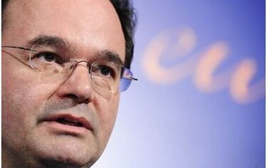 Empieza juicio a exministro griego por borrar nombres de la 'lista Lagarde'