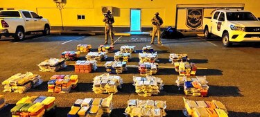 Incautan 829 paquetes de droga que estaban dentro de un contenedor en un puerto en Colón