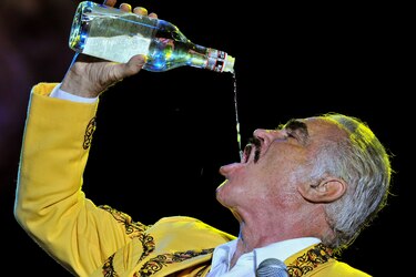 Se apaga la voz de Vicente Fernández, el ídolo de México