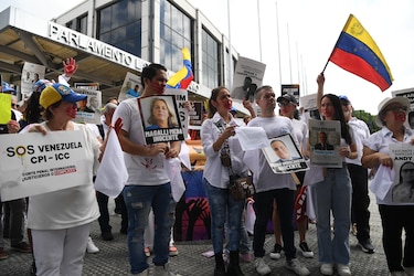 Venezolanos en Panamá se suman a movilización mundial pidiendo a la CPI acciones contra el gobierno de Maduro