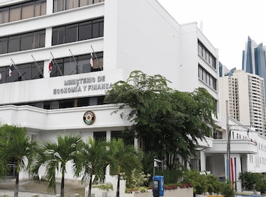 Deuda aumenta $9,029 millones en el último año
