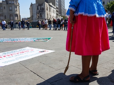 Partidarios de Keiko Fujimori y Pedro Castillo marchan en Perú, que sigue sin nuevo presidente