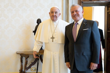 El papa recibe al rey Abdalá de Jordania en el Vaticano