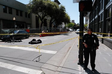 Arrestan a dos hermanos por tiroteo que dejó seis muertos en California