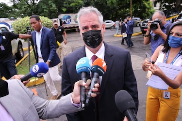 Juzgado dicta sobreseimiento definitivo a favor del exministro Demetrio Papadimitriu