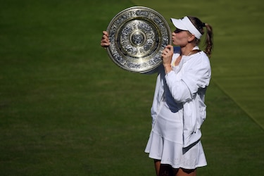 Elena Rybakina gana el torneo de Wimbledon