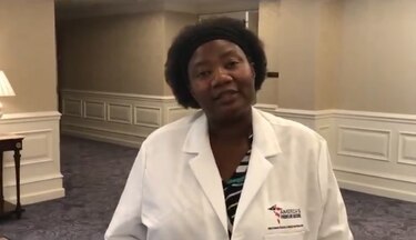 Médica en video retuiteado por Trump cree que ‘reptilianos’ han dirigido Estados Unidos