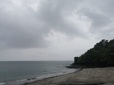 Decretan alerta amarilla ante el paso de la tormenta Julia por el Caribe