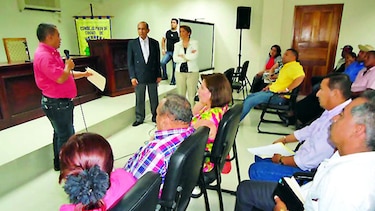 Representantes no quieren manejar fondos del FECE