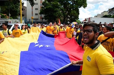 Venezuela, en frágil tregua, ve lejana la salida a su crisis