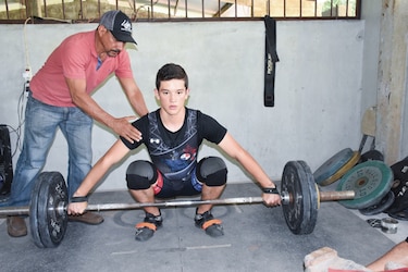 El pesista panameño Jorge Medina no pierde de vista su objetivo de cara al mundial