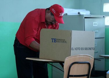 Candidatos presidenciales no son apoyados por sus coterráneos