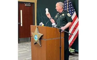 Arrestan en Florida a madre de 17 años que dio a su bebé el biberón con fentanilo y murió