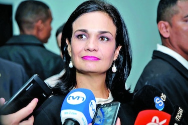 'El país tiene derecho a saber quién recibió las coimas de Odebrecht': Isabel de Saint Malo