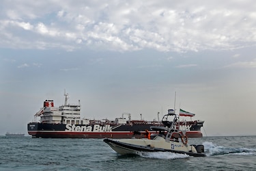 Irán confirma ataques contra objetivos de Estados Unidos en Siria y Catar