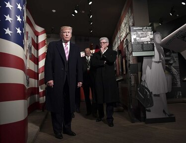 Trump abre museo de derechos civiles; acto es boicoteado por líderes afrodescendientes