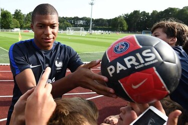 Kylian Mbappé es cedido al París Saint-Germain